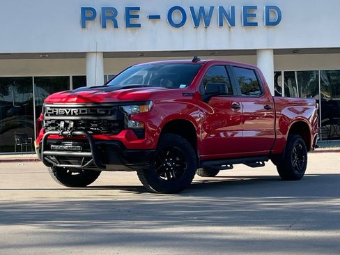 Used 2024 Chevrolet Silverado 1500 Custom Trail Boss w/ LPO, Dark Essentials Package image 1