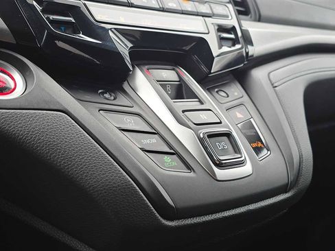 Used 2024 Honda Odyssey EX-L image 31