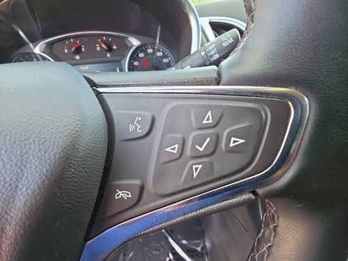 Used 2024 Chevrolet Equinox LT AWD/4WD image 9