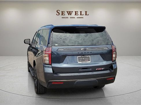 Used 2021 Chevrolet Tahoe RST RWD image 3