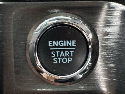 Used 2023 Ford F250 Lariat w/ Sport Appearance Package image 21