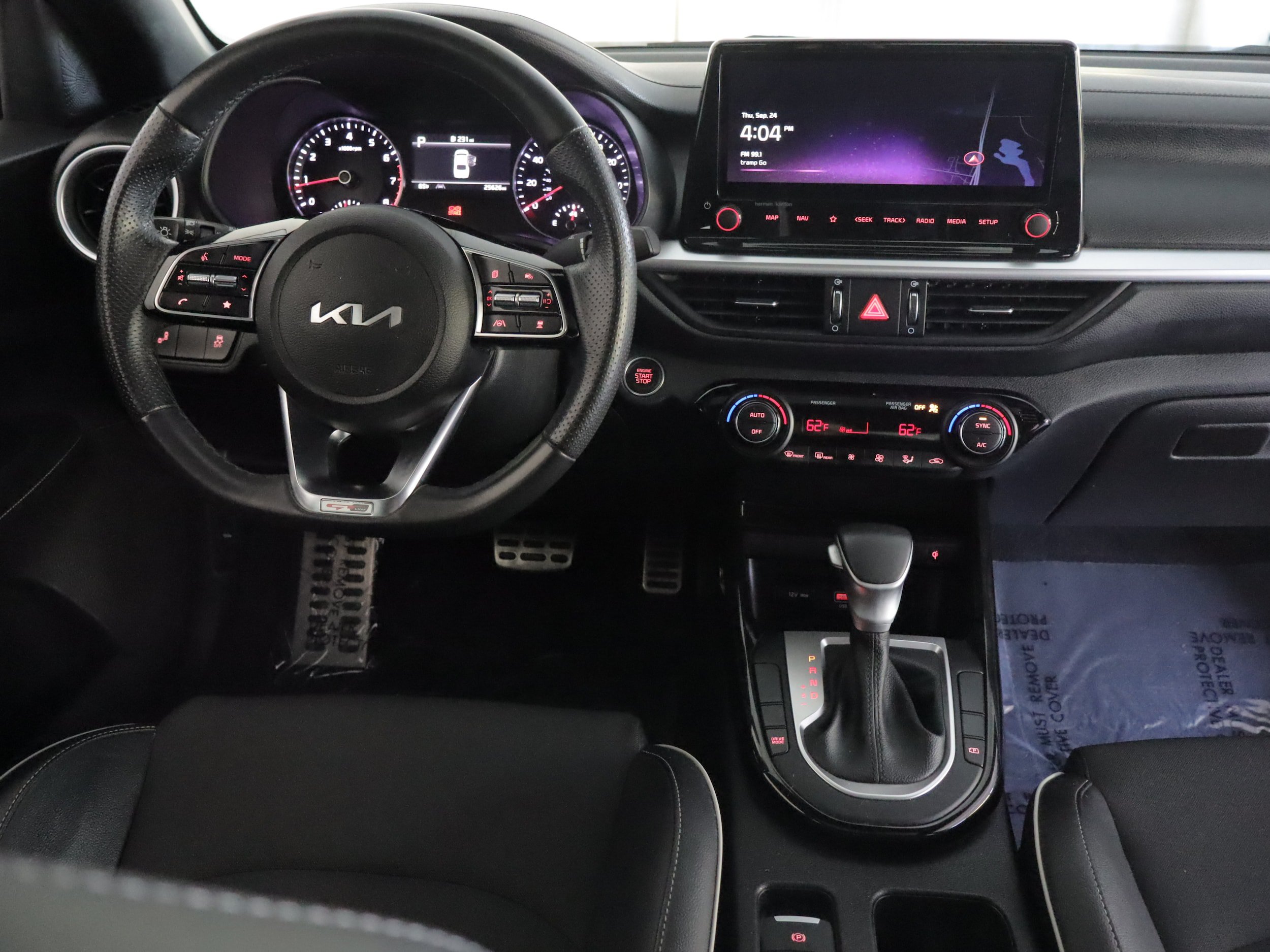 Used 2023 Kia Forte GT-Line w/ GT-Line Premium Package FWD image 2