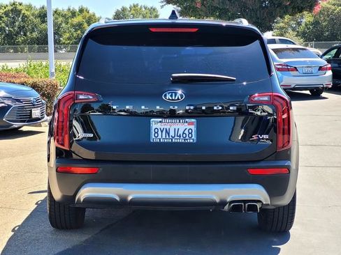 Used 2020 Kia Telluride S w/ S 8 Passenger Seating Package AWD/4WD image 5