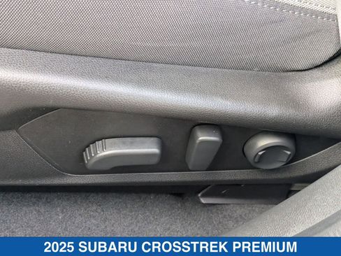 Certified 2025 Subaru Crosstrek 2.0i Premium image 25