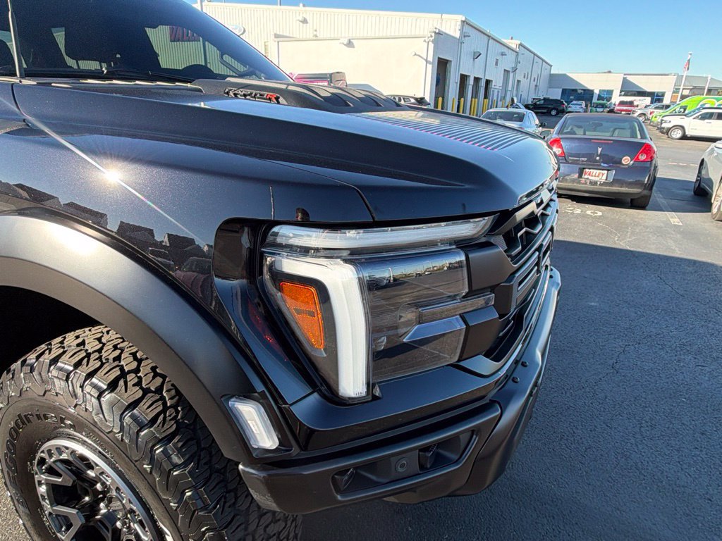 Used 2025 Ford F150 Raptor w/ Equipment Group 803A Raptor R AWD/4WD image 13