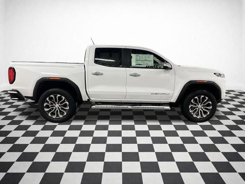 New 2026 GMC Canyon Denali image 6