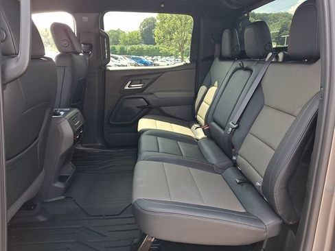 Used 2026 Chevrolet Silverado EV Trail Boss AWD/4WD image 19