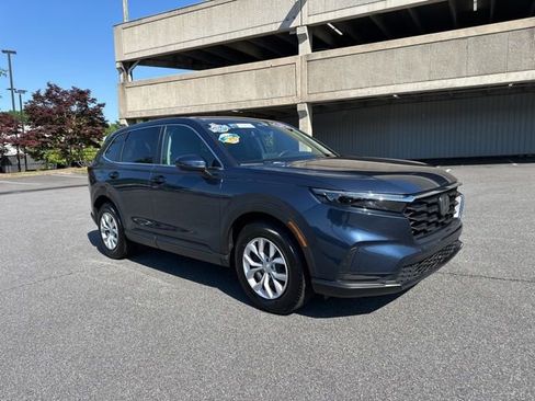 Certified 2025 Honda CR-V LX image 3
