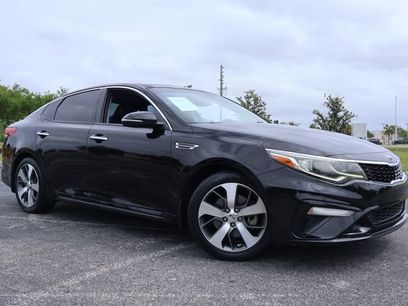 Used 2019 Kia Optima S w/ S Panoramic Sunroof Package