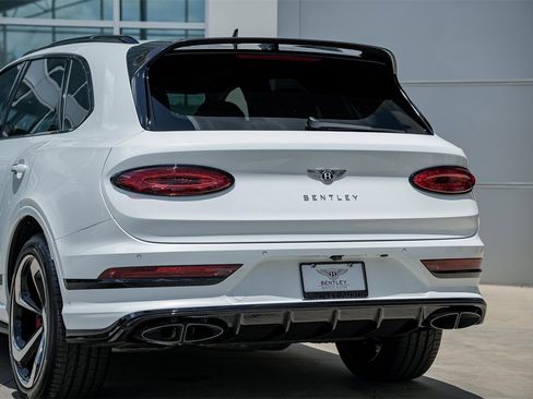 New 2025 Bentley Bentayga image 15