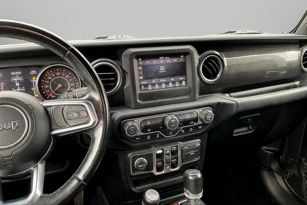 Used 2021 Jeep Wrangler Unlimited Sahara AWD/4WD image 9