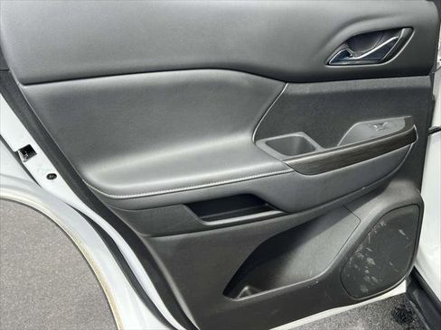 Used 2022 GMC Acadia SLT image 11