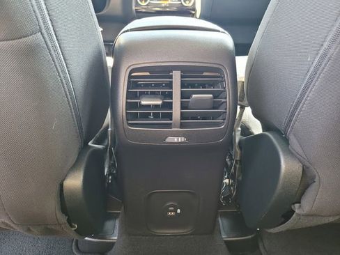 Certified 2022 Ford Escape SE image 15