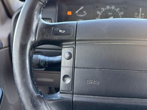 Used 1996 Ford F150 XLT image 20