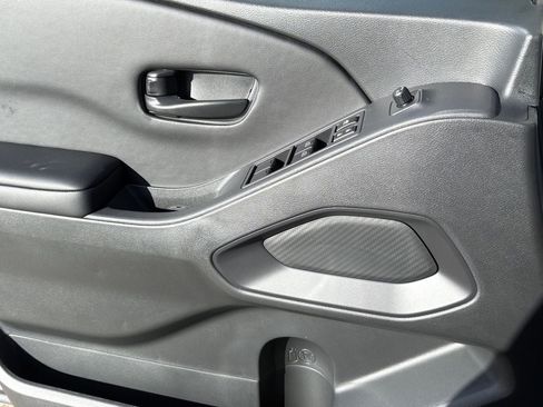 New 2026 Nissan Frontier SV image 19