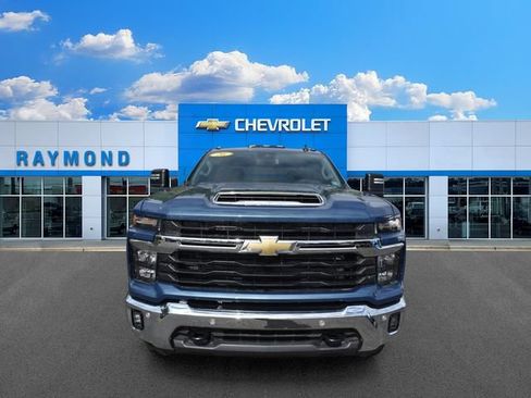 New 2026 Chevrolet Silverado 2500 LT w/ All Star Edition AWD/4WD image 9