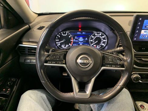 Used 2023 Nissan Altima 2.5 SR w/ SR Premium Package AWD/4WD image 23