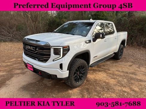 Used 2022 GMC Sierra 1500 AT4 w/ AT4 Preferred Package image 3