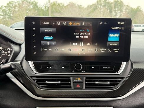 Used 2023 Nissan Altima 2.5 SR w/ SR Premium Package image 19