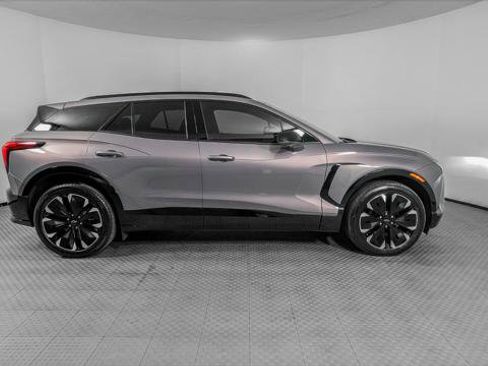 Used 2024 Chevrolet Blazer EV RS image 9