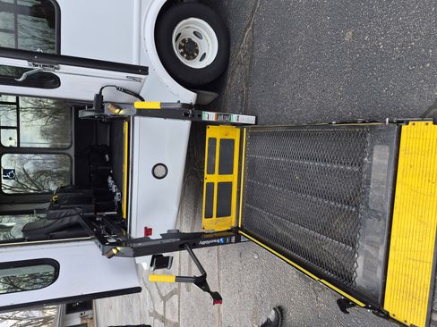 Used 2021 Ford E-350 and Econoline 350 Super Duty w/ Shuttle Bus Prep Package image 18