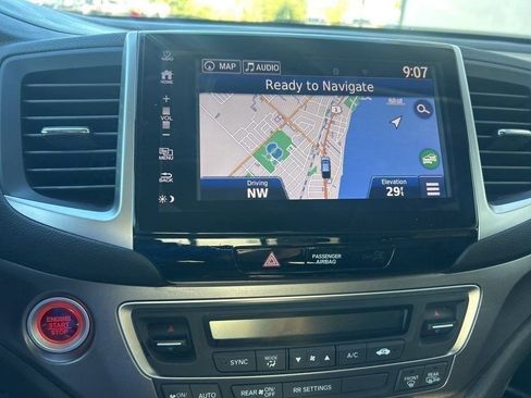 Used 2019 Honda Ridgeline RTL-T image 12