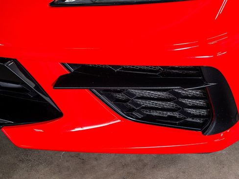 Used 2024 Chevrolet Corvette Stingray Coupe w/ Z51 Performance Package image 14