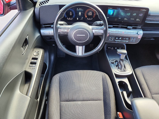 Used 2025 Hyundai Kona SEL AWD/4WD image 12