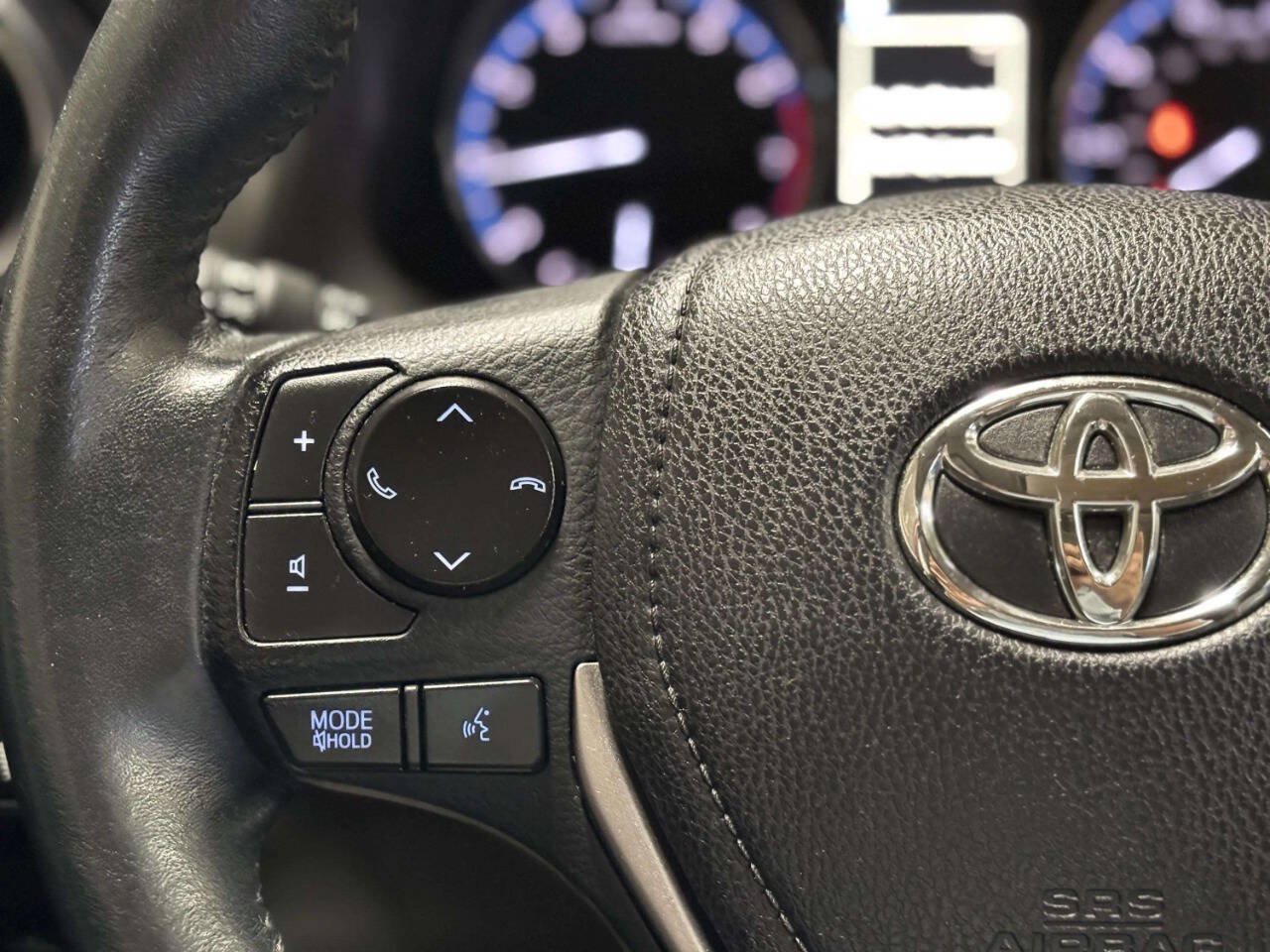 Used 2016 Toyota RAV4 Limited AWD/4WD image 35