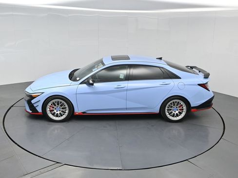 Used 2025 Hyundai Elantra N image 40