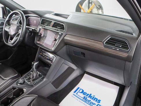 Used 2022 Volkswagen Tiguan SEL R-Line AWD/4WD image 28