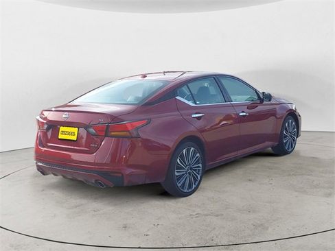 Used 2024 Nissan Altima 2.5 SL image 5
