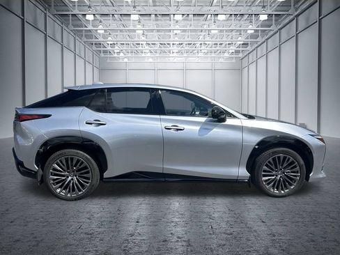 Certified 2023 Lexus RZ 450e Premium w/ Accessory Package (2T) AWD/4WD image 27