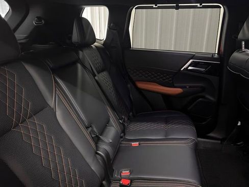 Used 2024 Mitsubishi Outlander SEL image 20