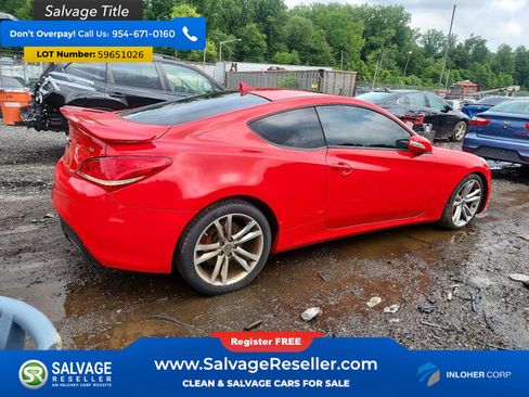 Used 2011 Hyundai Genesis 3.8 RWD image 4