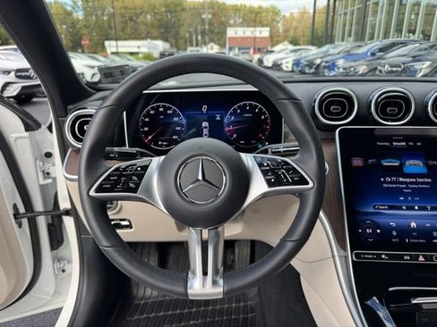 Used 2025 Mercedes-Benz C 300 4MATIC Sedan image 15