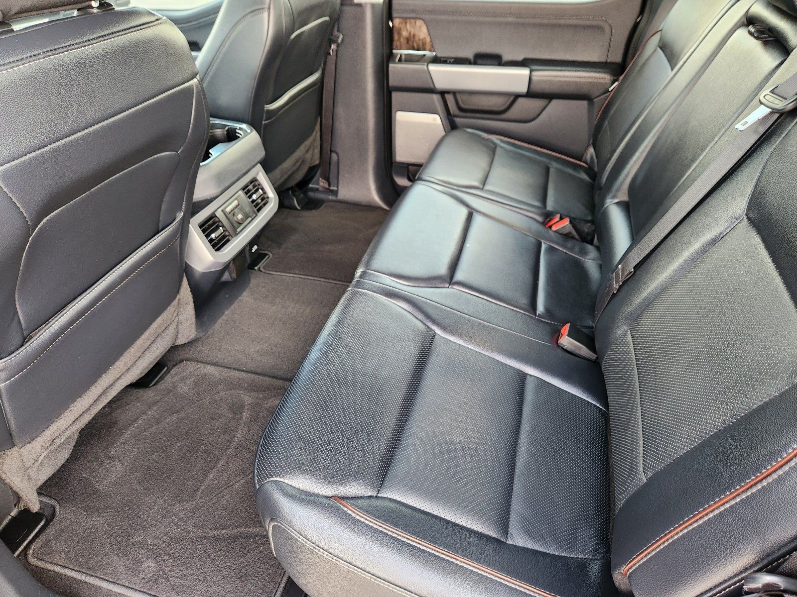 Certified 2024 Ford F350 Lariat w/ Lariat Ultimate Package AWD/4WD image 30
