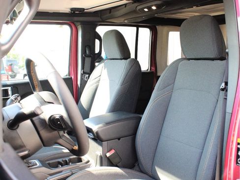 Certified 2024 Jeep Wrangler Unlimited Sport AWD/4WD image 10