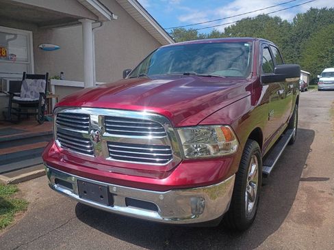 Used 2017 RAM 1500 Big Horn AWD/4WD image 2