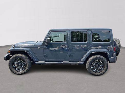 Used 2017 Jeep Wrangler Unlimited Sahara AWD/4WD image 7