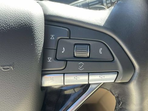 Certified 2021 Cadillac Escalade ESV Premium Luxury AWD/4WD image 19
