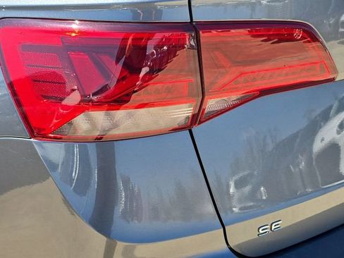 Used 2024 Volkswagen Taos SE image 36