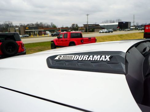 Used 2020 Chevrolet Silverado 2500 High Country w/ Z71 Off-Road Package image 8