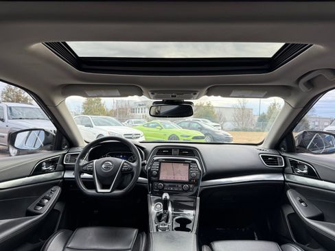 Used 2020 Nissan Maxima 3.5 SL image 24