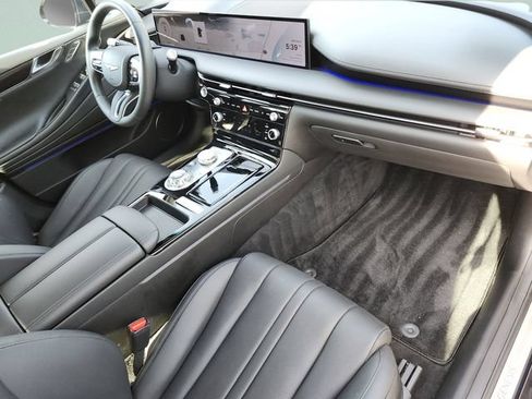 Used 2025 Genesis G80 2.5T AWD/4WD image 14