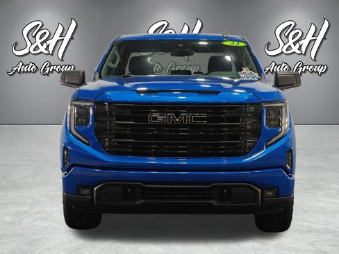 Used 2022 GMC Sierra 1500 Elevation w/ LPO, Elevation Black Package AWD/4WD image 14