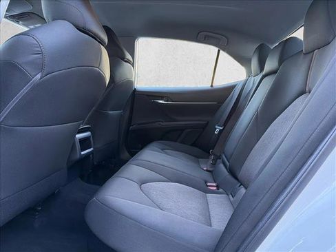 Used 2020 Toyota Camry LE image 22