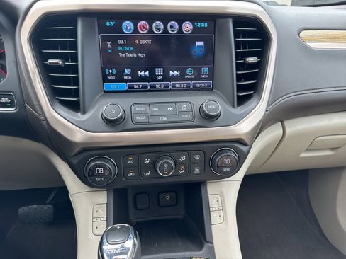 Used 2017 GMC Acadia Denali w/ Technology Package image 25