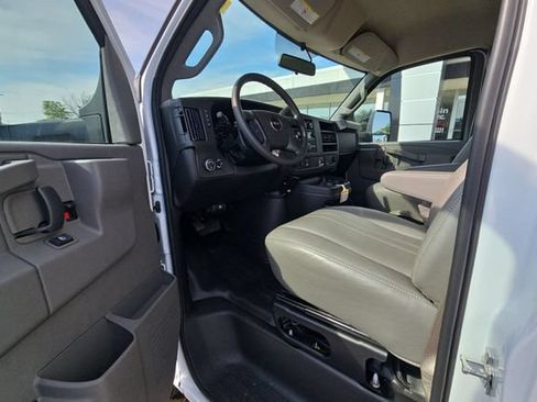 New 2026 GMC Savana 3500 w/ Power Convenience Package RWD image 10