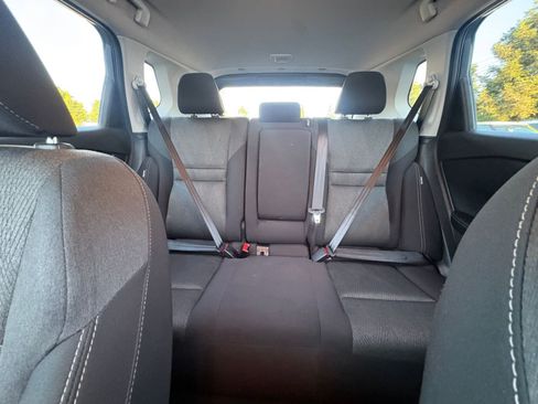 Used 2025 Nissan Rogue SV image 40